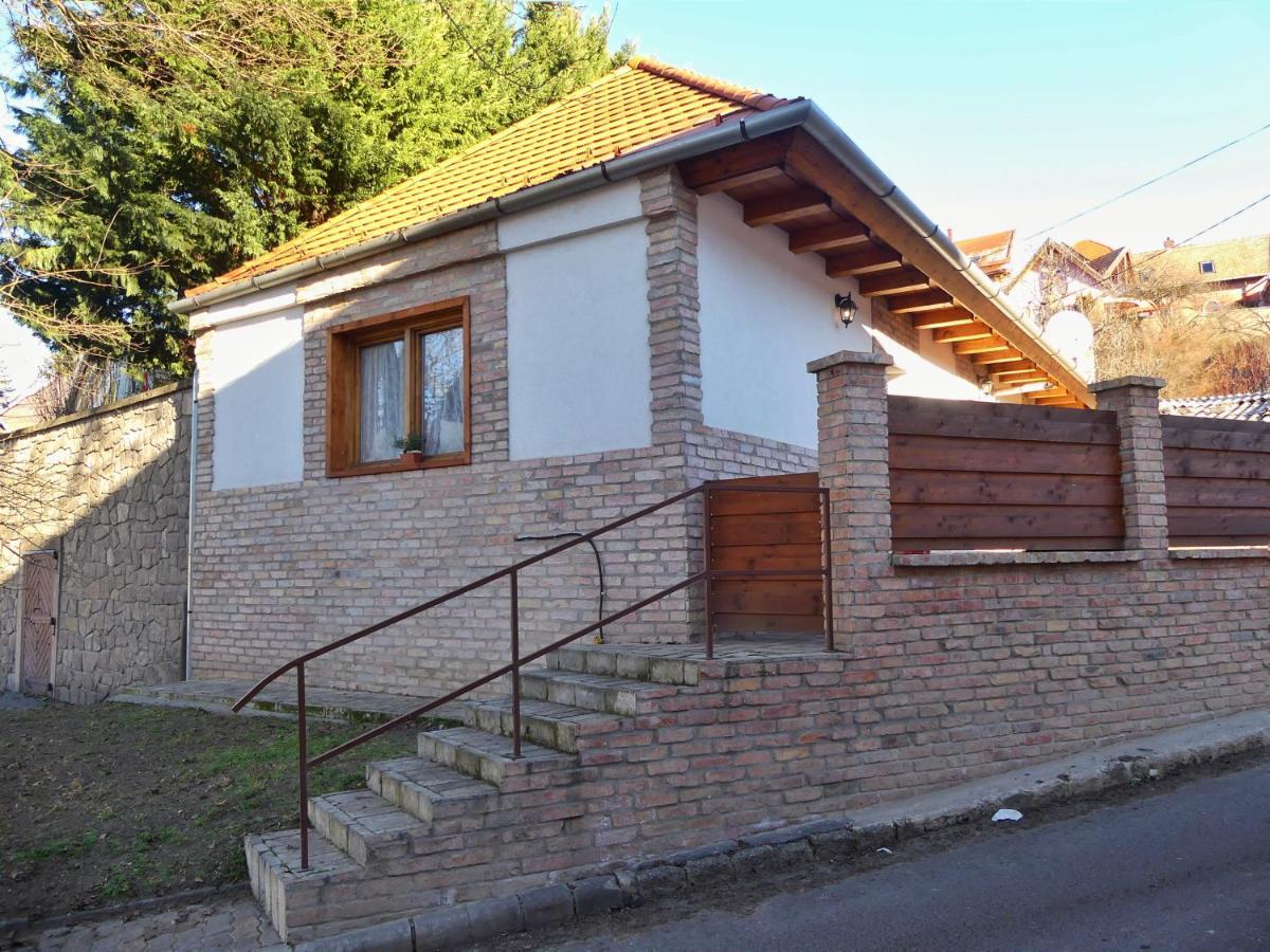 Csuecsoek Vendeghaz Apartment Eger Exterior photo